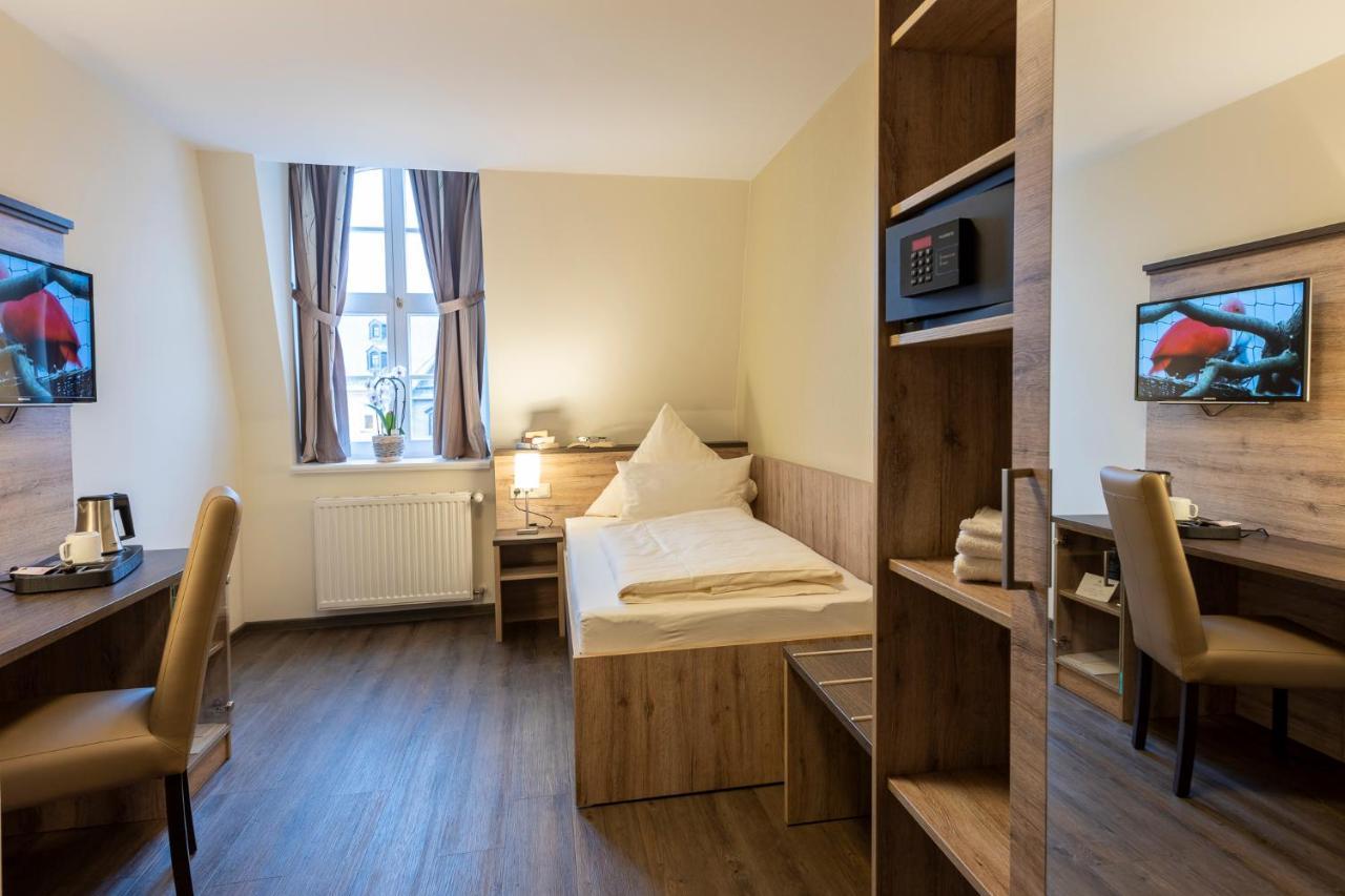 Hotel Ratskeller Schwarzenberg Schwarzenberg  Dış mekan fotoğraf