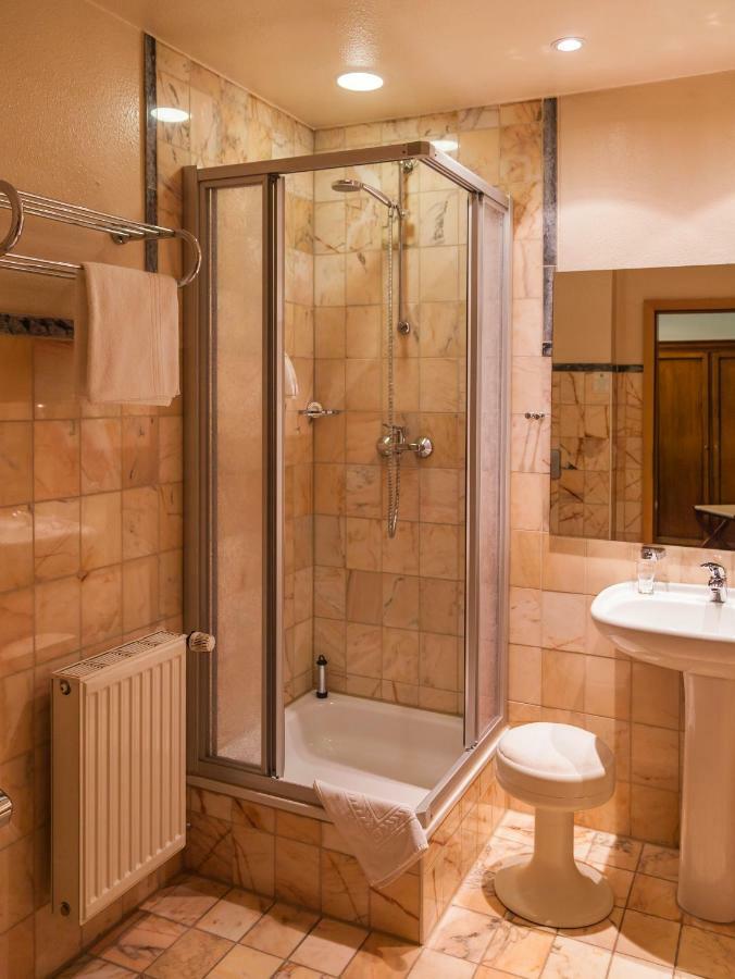 Hotel Ratskeller Schwarzenberg Schwarzenberg  Dış mekan fotoğraf